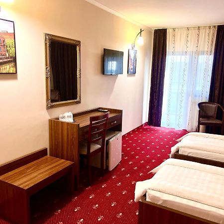 Complex Azar Hotel Galac Kültér fotó