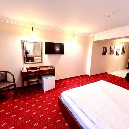 Complex Azar Hotel Galac Kültér fotó