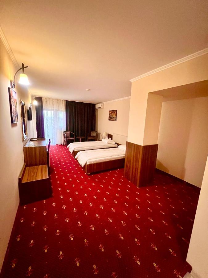 Complex Azar Hotel Galac Kültér fotó