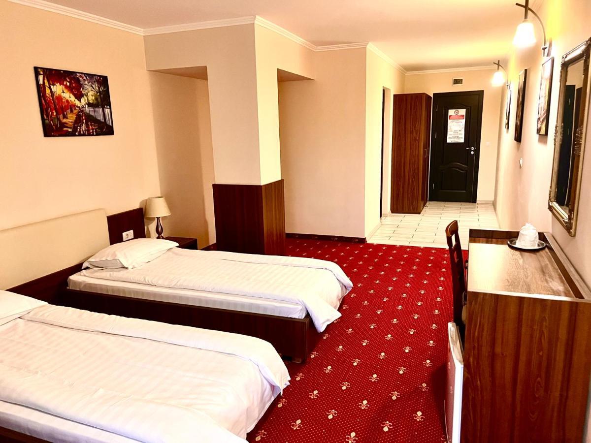 Complex Azar Hotel Galac Kültér fotó