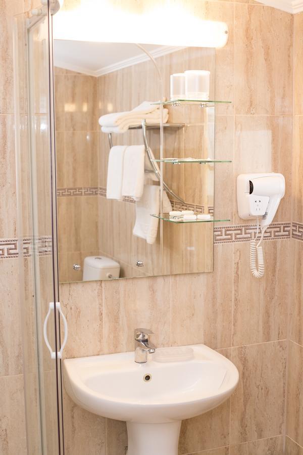 Complex Azar Hotel Galac Kültér fotó