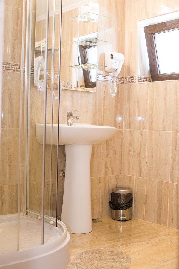 Complex Azar Hotel Galac Kültér fotó